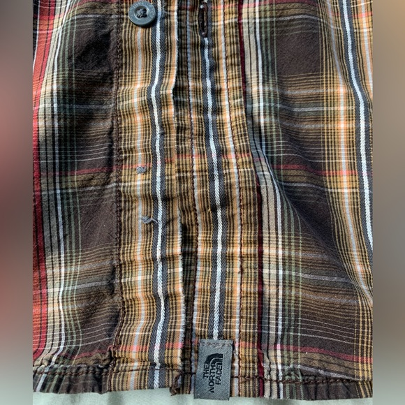 The North Face Long Sleeve Button Up Shirt Mens
Size Large Plaid Shirt - Picture 5 of 9